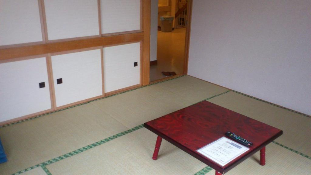 New Hakuginso Hotell NakaNakafurano Rom bilde